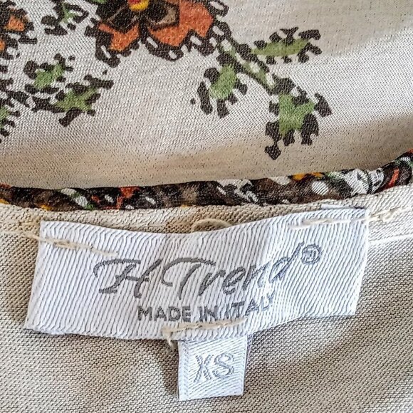 H Trend Italian Silk Print Sleeveless Top - Picture 3 of 4